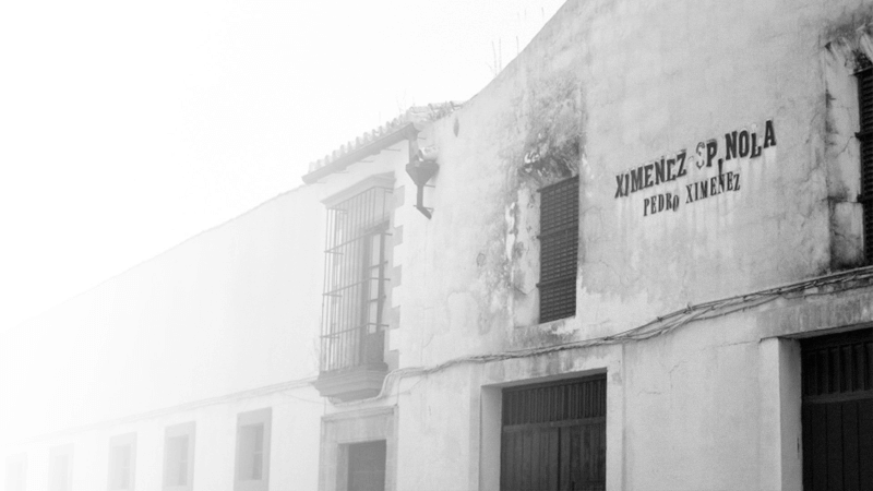 Ximenez Spinola house with advertising